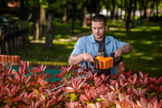 Motorni trimer za živu ogradu Villager VHPT 27 E 
