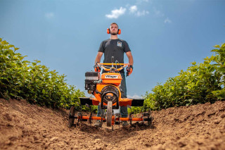 Motorni kultivator Villager VTB 8422 P - sa plugom za oranje 