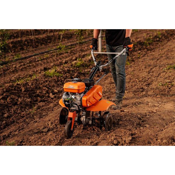 Motorni kultivator Villager Prime VTB 842 