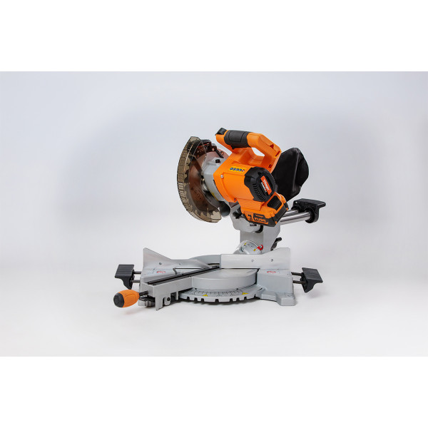 Fuse akumulatorska brushless dijagonalna testera Villager VMS 18520 