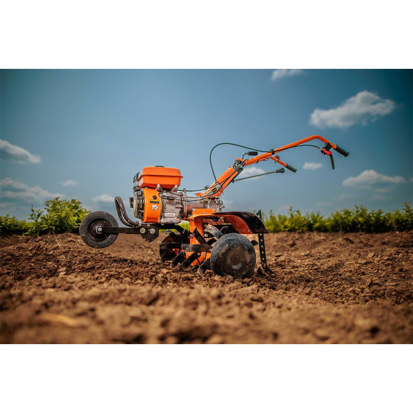 Motorni kultivator Villager VTB 8422 P - sa plugom za oranje 