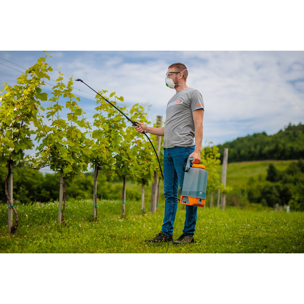 Akumulatorska prskalica Villager BS 8 